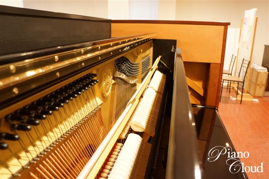 中古アップライトピアノMC301