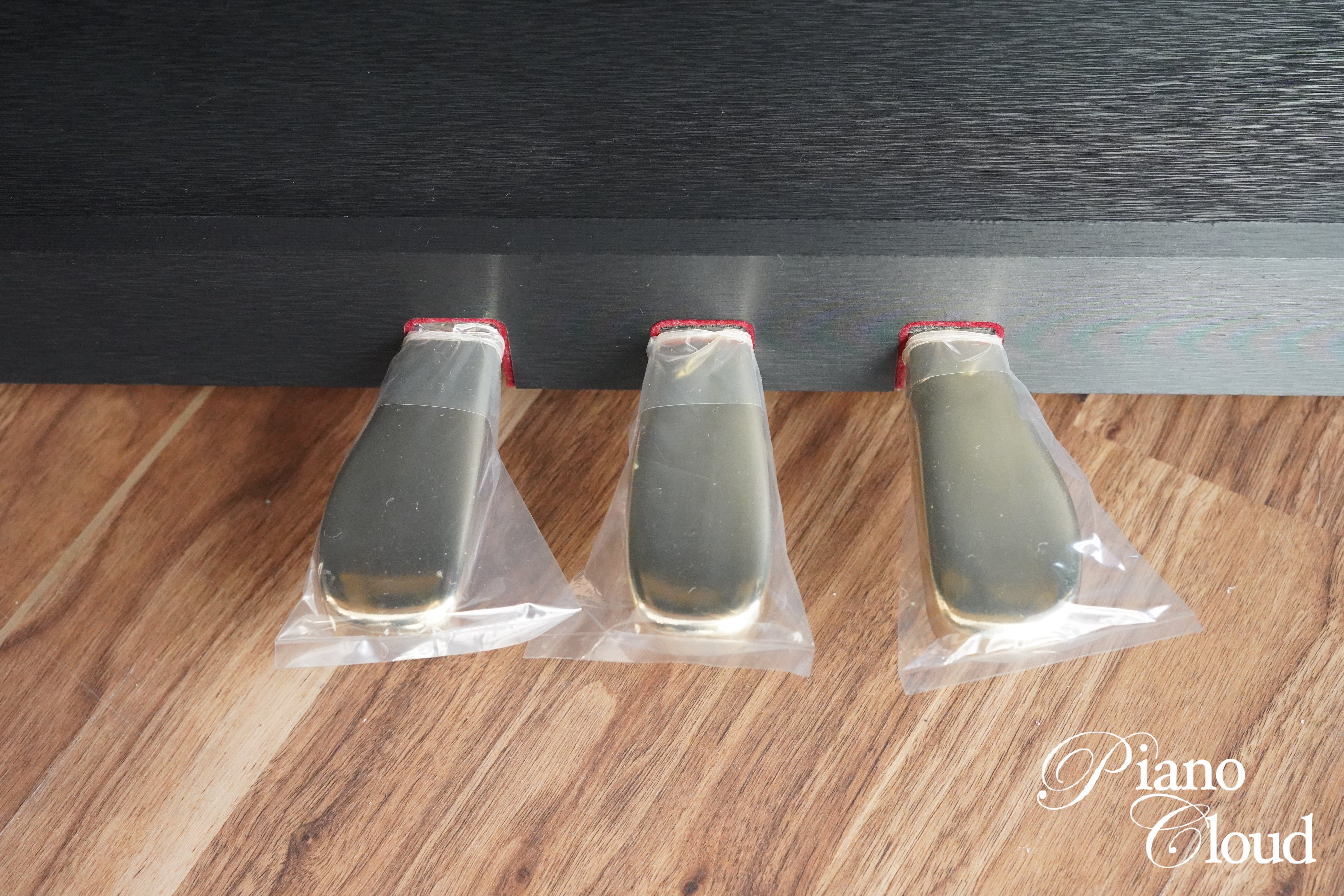 中古電子ピアノ GP300BK