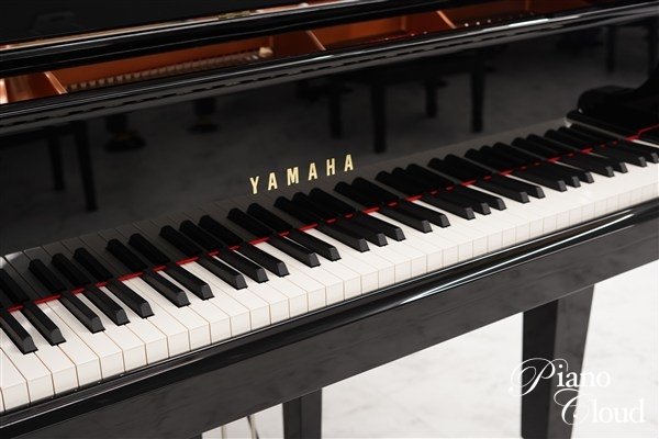 新品グランドピアノ C3Xespressivo