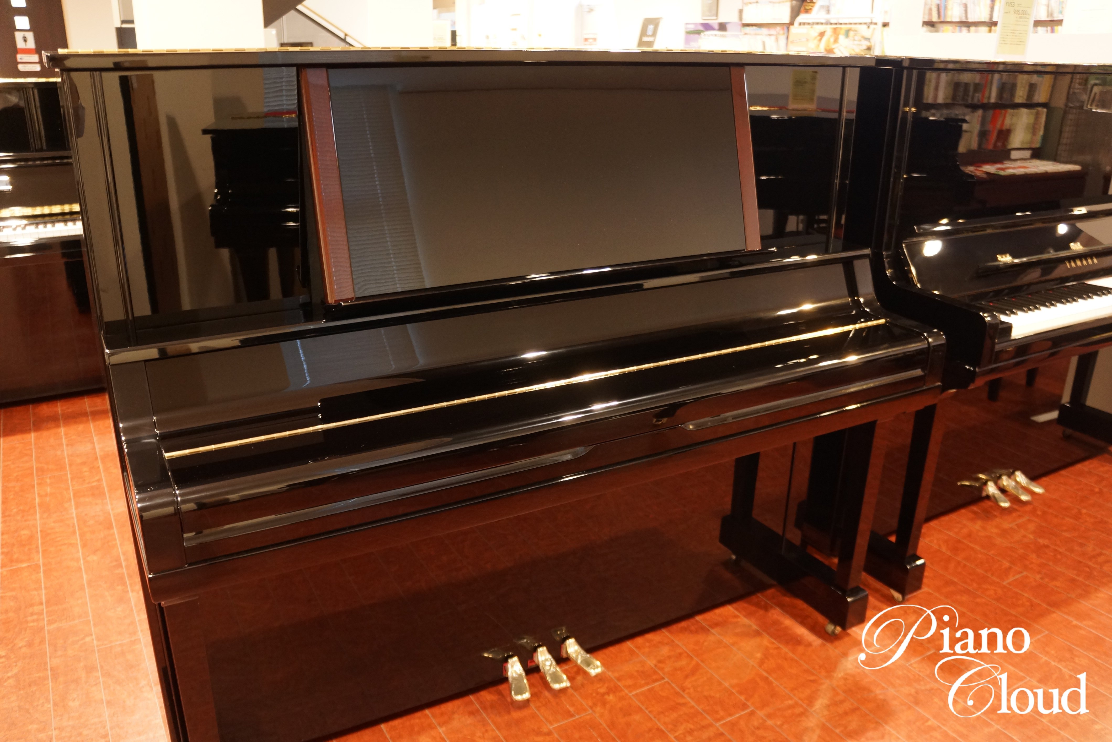 中古アップライトピアノUX300