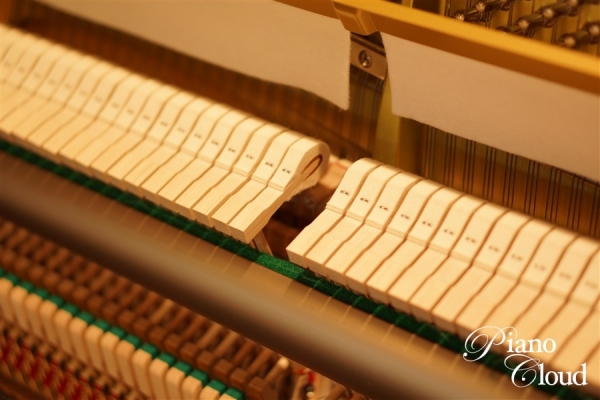 アップライトピアノ YUS1