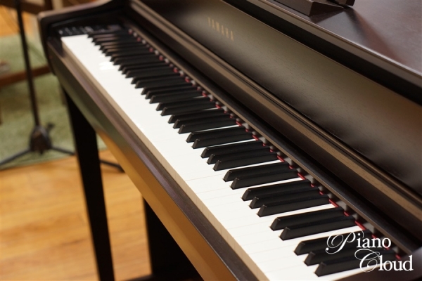 Clavinova クラビノーバ CLP-675R