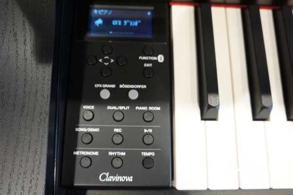 クラビノーバ CLP675