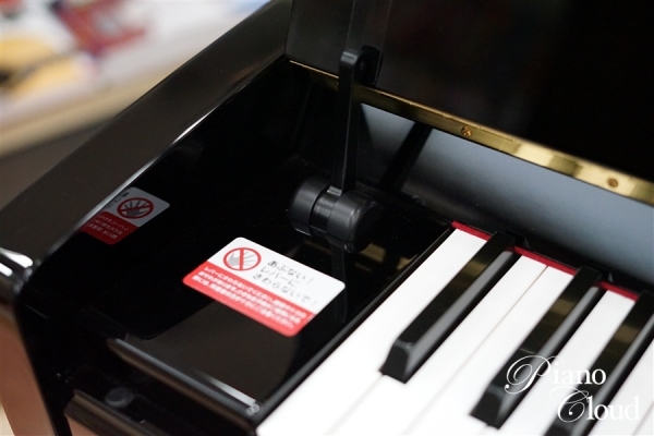 アップライトピアノ b113