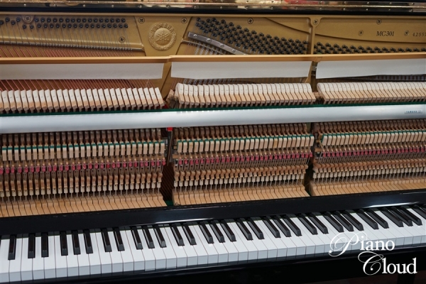 中古アップライトピアノ MC301