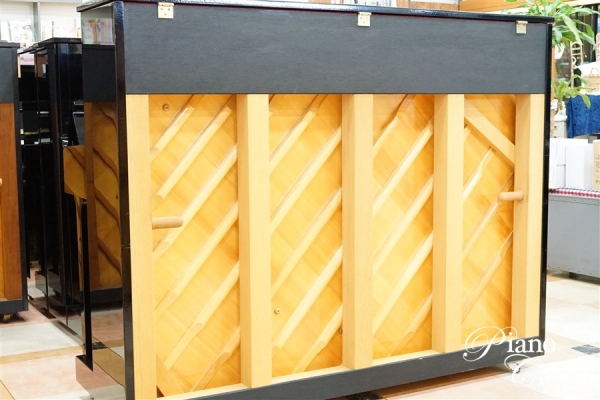 中古アップライトピアノ b121