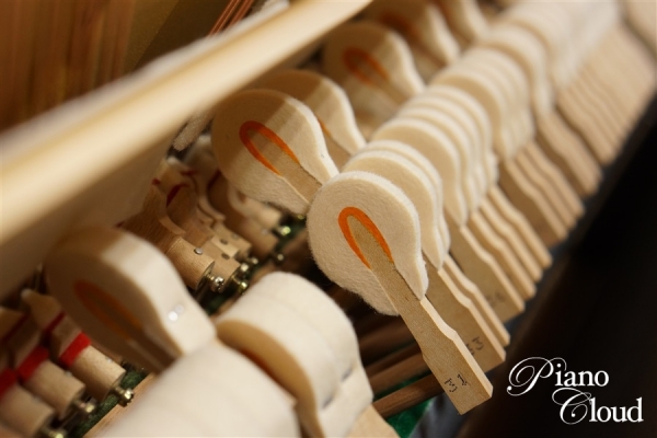 中古アップライトピアノ MC90