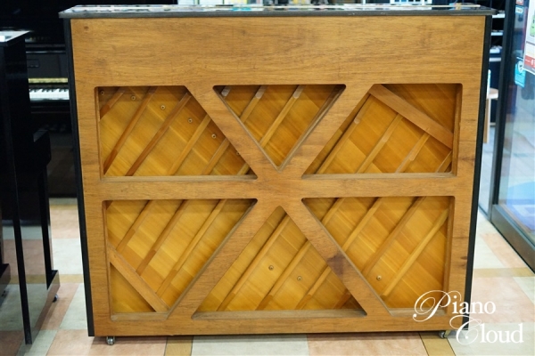 中古アップライトピアノ　UX