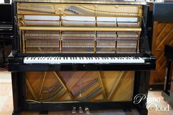 中古アップライトピアノ　UX