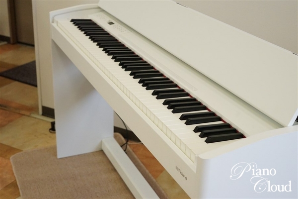 電子ピアノ F-701