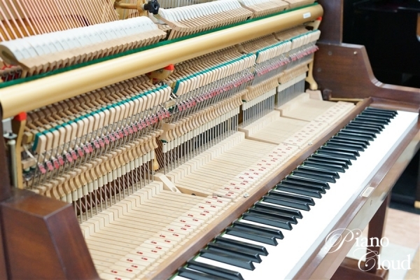 中古アップライトピアノ W102B