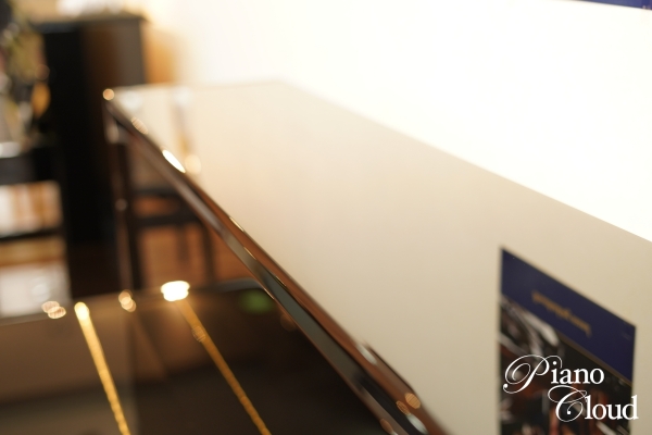 アップライトピアノ A.114 Modern