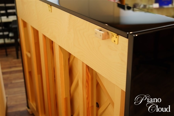 アップライトピアノ A.114 Modern