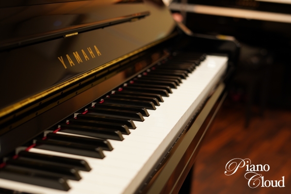 アップライトピアノ YU33