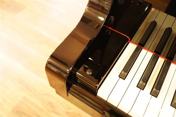 中古グランドピアノ C1