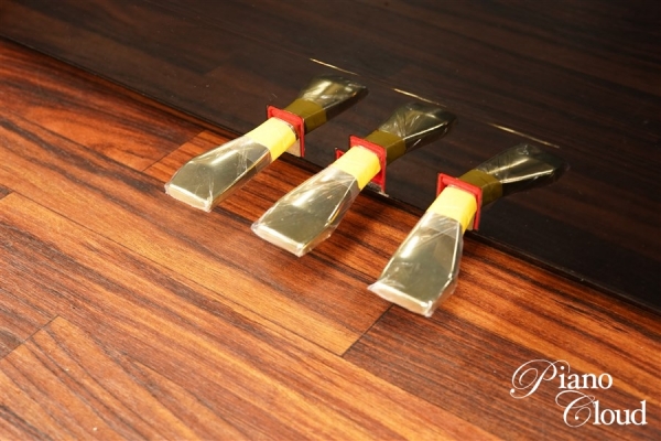 中古アップライトピアノ UX-1（消音機能付き）