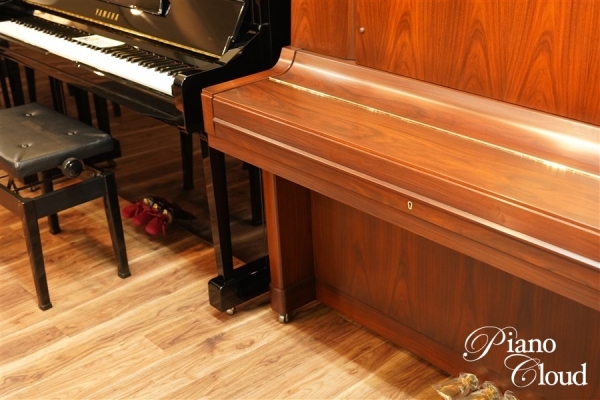 中古アップライトピアノ W107BR