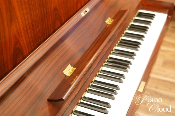 中古アップライトピアノ W107BR