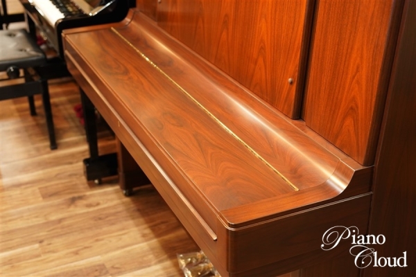 中古アップライトピアノ W107BR
