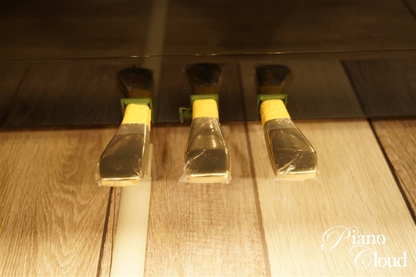 中古アップライトピアノ　UX