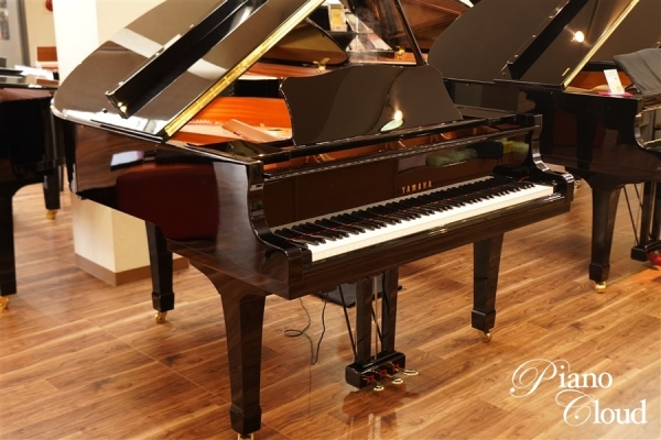中古グランドピアノ C1-SN