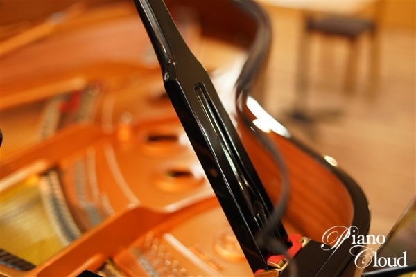 中古グランドピアノ C3 Artistic Edition(消音機能付き) 