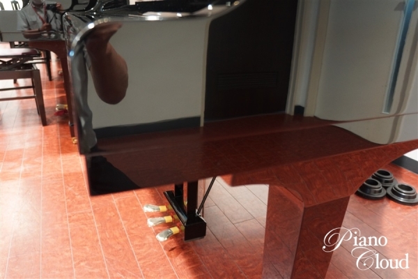 中古グランドピアノ A1R