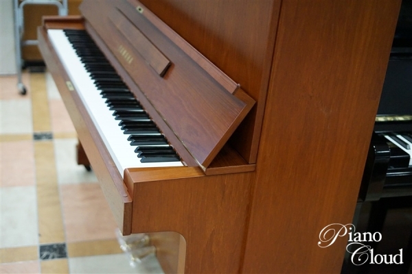中古アップライトピアノ W103
