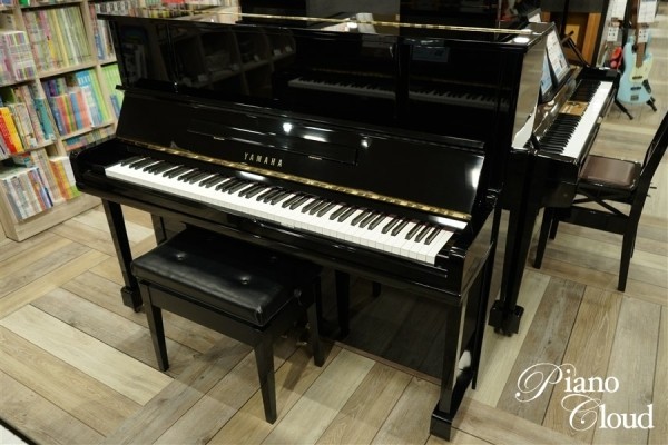 中古アップライトピアノ　UX10BL
