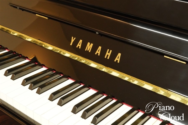 中古アップライトピアノ b121