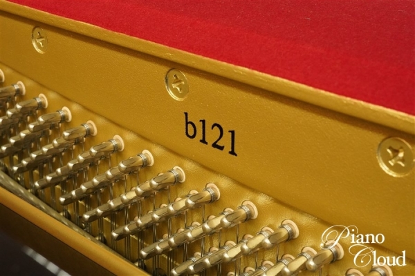 中古アップライトピアノ b121