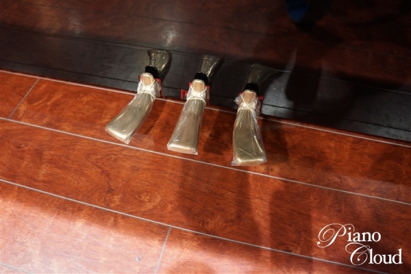 中古アップライトピアノ U100