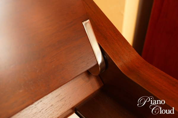 中古アップライトピアノ YU1Wn（消音機能付き）