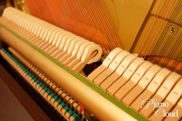 中古アップライトピアノ YU1Wn（消音機能付き）