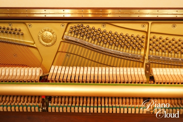 中古アップライトピアノ YU1Wn（消音機能付き）