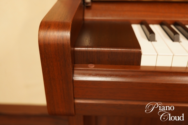中古アップライトピアノ YU1Wn（消音機能付き）