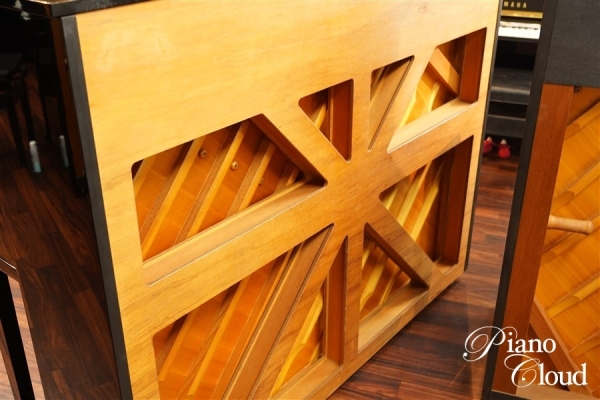 中古アップライトピアノ UX100