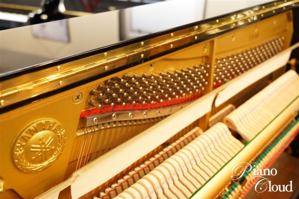 中古アップライトピアノ UX100