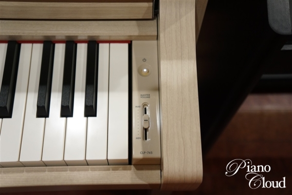 電子ピアノ Clavinova CLP-745(展示品限り)