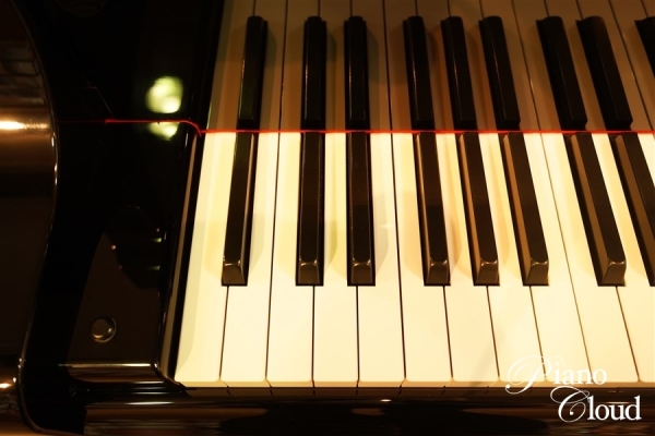 中古グランドピアノ C2(消音機能付き)