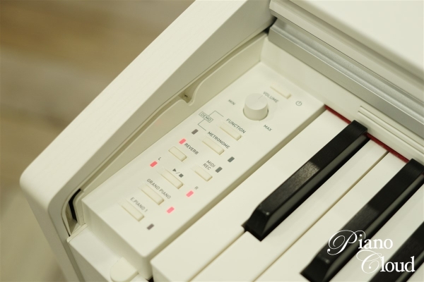 電子ピアノ　PX-770 WE