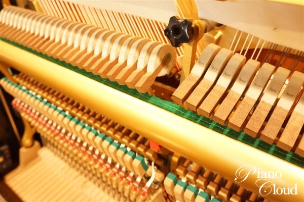 中古アップライトピアノYUA