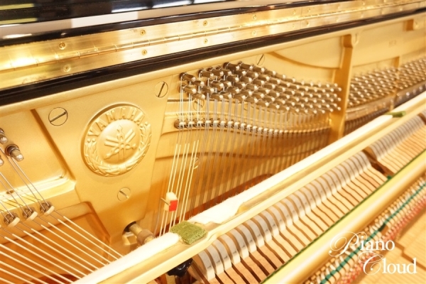 中古アップライトピアノYUA