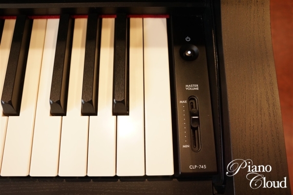中古電子ピアノCLP745B