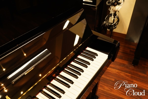 中古アップライトピアノ YM5