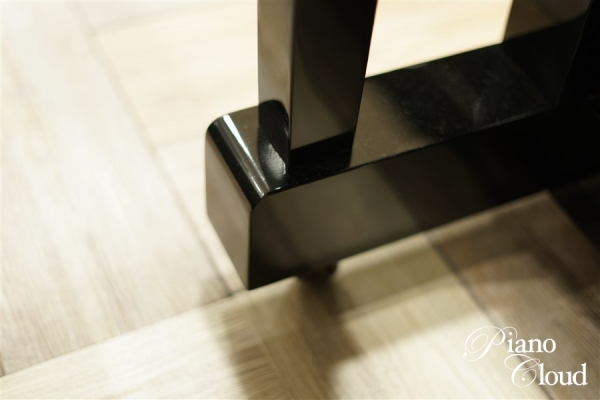 中古アップライトピアノ　UX