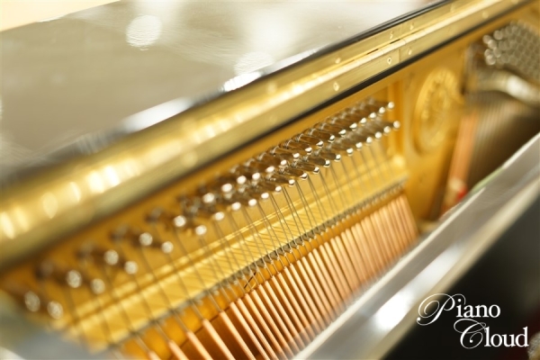 中古アップライトピアノ　UX