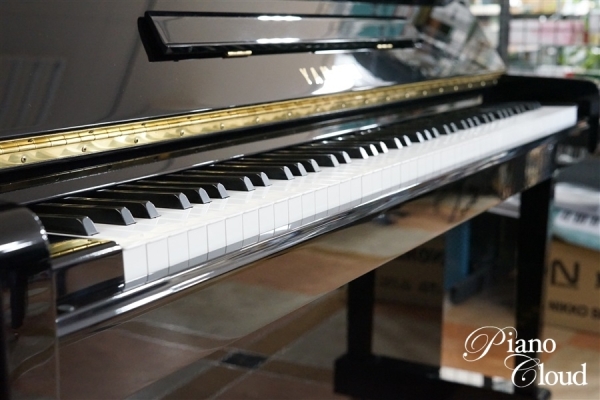 中古アップライトピアノ MC301