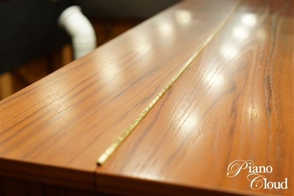 中古アップライトピアノ W103B