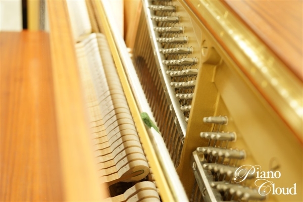 中古アップライトピアノ W103B